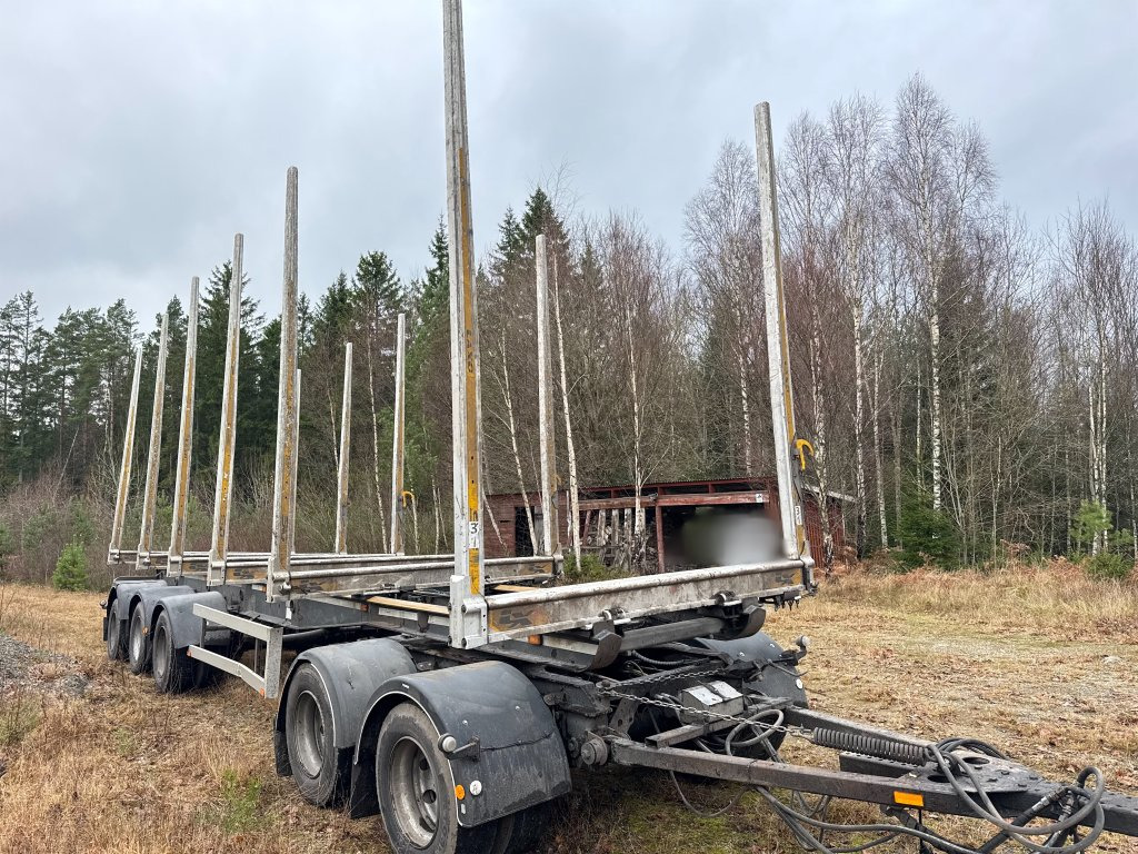 OP HÖGLUNDS TIMMER - Remorque grumier: photos 3 OP HÖGLUNDS TIMMER - Remorque grumier: photos 3