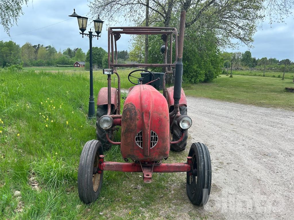 PORSCHE JUNIOR V - Tracteur agricole: photos 3 PORSCHE JUNIOR V - Tracteur agricole: photos 3