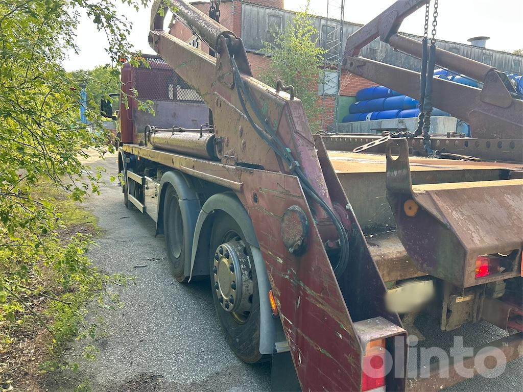 SCANIA P114GB6X2*4NB340 - Camion porte-conteneur/ Caisse mobile: photos 3 SCANIA P114GB6X2*4NB340 - Camion porte-conteneur/ Caisse mobile: photos 3