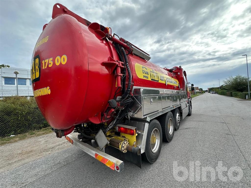 SCANIA P114GB8X2/4NA380 - Camion citerne: photos 3 SCANIA P114GB8X2/4NA380 - Camion citerne: photos 3