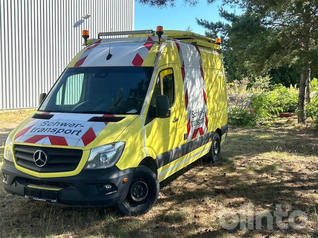 Sprinter Mercedes-Benz (2018) - Fourgon utilitaire: photos 1 Sprinter Mercedes-Benz (2018) - Fourgon utilitaire: photos 1