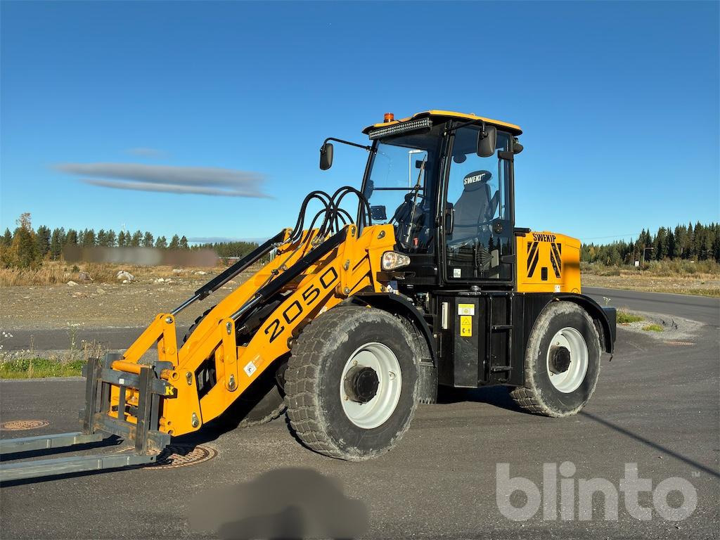 Swekip 2050 inklusive långgafflar och planeringsskopa - Chargeuse sur pneus: photos 1 Swekip 2050 inklusive långgafflar och planeringsskopa - Chargeuse sur pneus: photos 1