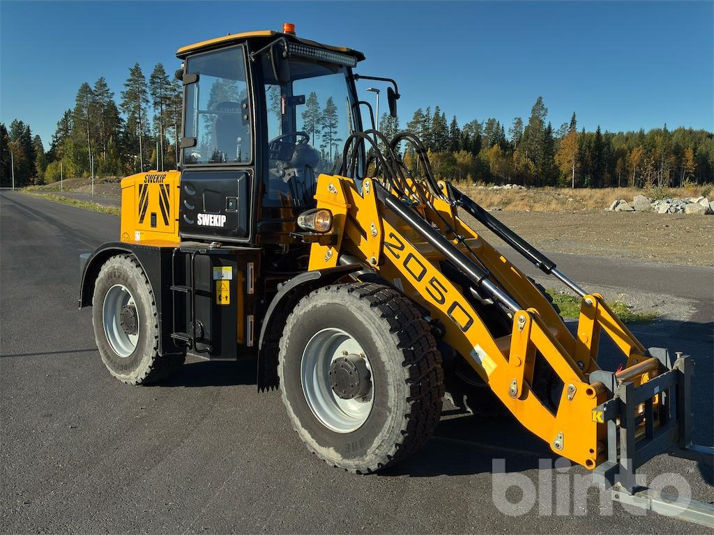 Swekip 2050 inklusive långgafflar och planeringsskopa - Chargeuse sur pneus: photos 5 Swekip 2050 inklusive långgafflar och planeringsskopa - Chargeuse sur pneus: photos 5