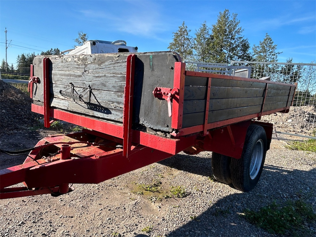 Tracteur agricole VOLVO-BM T 650 med mycket medföljande utrustning!: photos 44