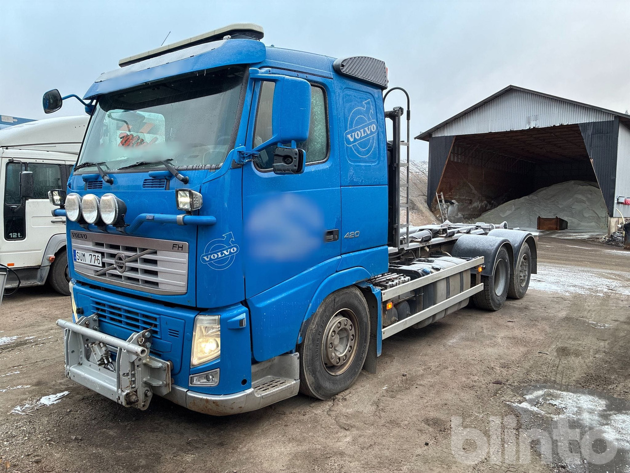 VOLVO FH 420 6*2 - Camion ampliroll: photos 1 VOLVO FH 420 6*2 - Camion ampliroll: photos 1