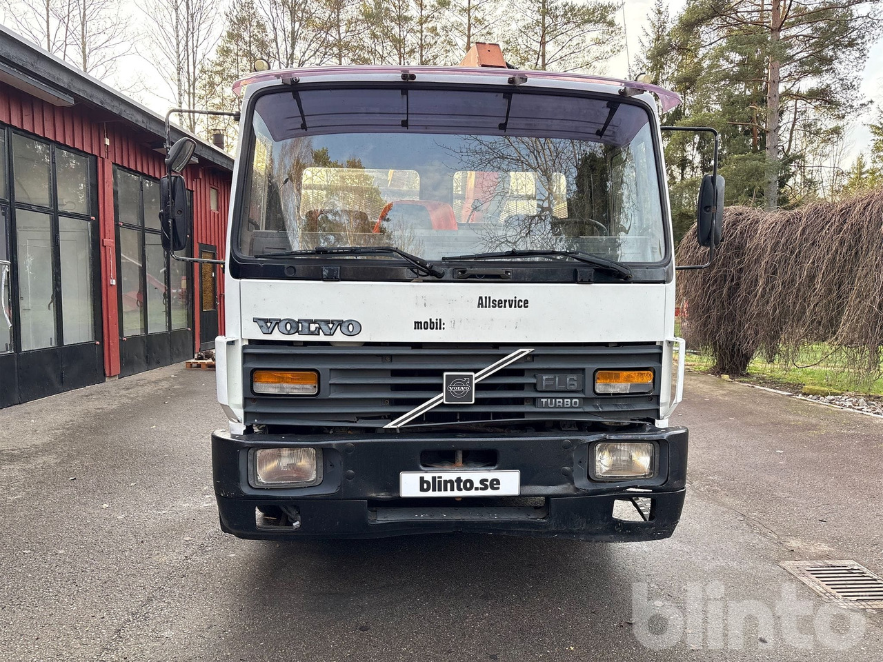 VOLVO FL614 4X2 - Camion benne, Camion grue: photos 2 VOLVO FL614 4X2 - Camion benne, Camion grue: photos 2