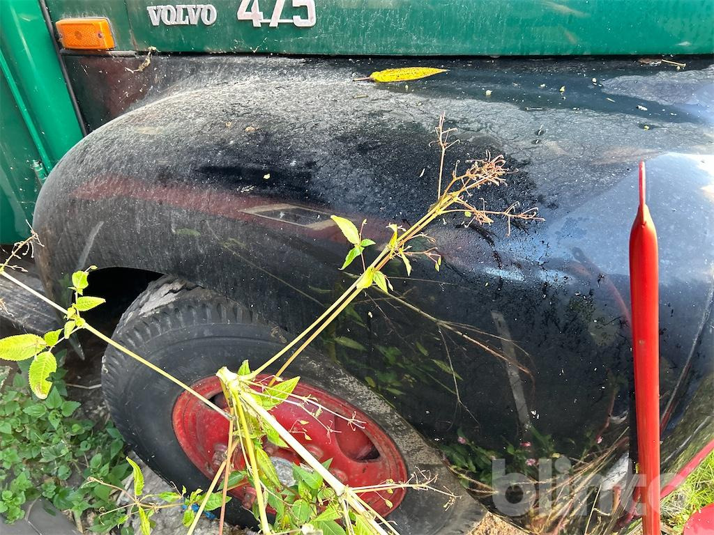 Camion plateau VOLVO L 475 Reparationsobjekt: photos 8 Camion plateau VOLVO L 475 Reparationsobjekt: photos 8