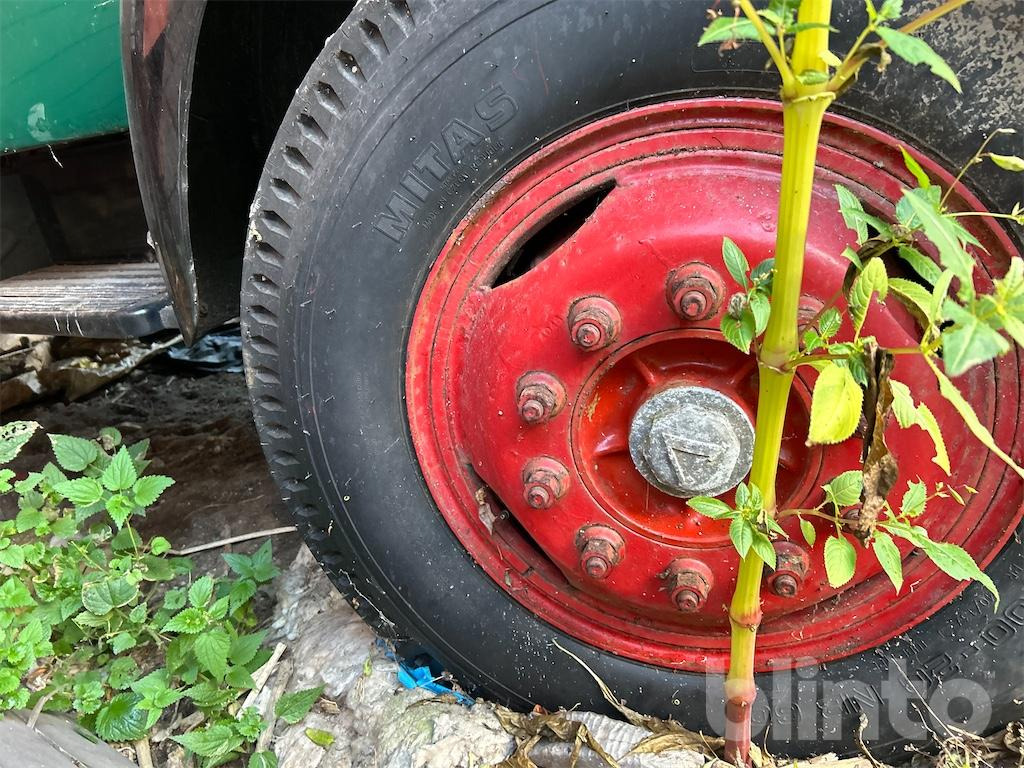 Camion plateau VOLVO L 475 Reparationsobjekt: photos 7 Camion plateau VOLVO L 475 Reparationsobjekt: photos 7