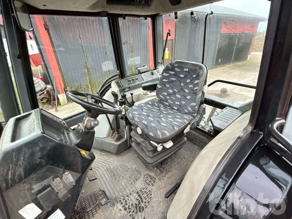 Valmet 6200 - Trima - Tracteur agricole: photos 4 Valmet 6200 - Trima - Tracteur agricole: photos 4