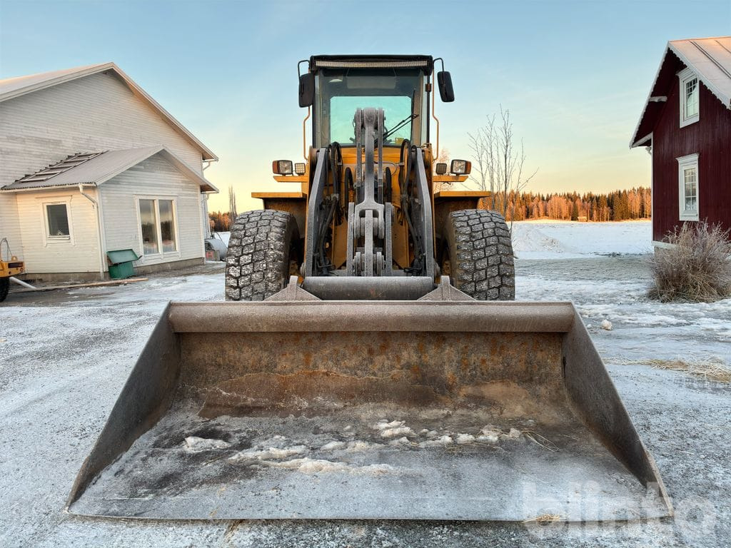 Volvo BM L90C - Chargeuse sur pneus: photos 2 Volvo BM L90C - Chargeuse sur pneus: photos 2