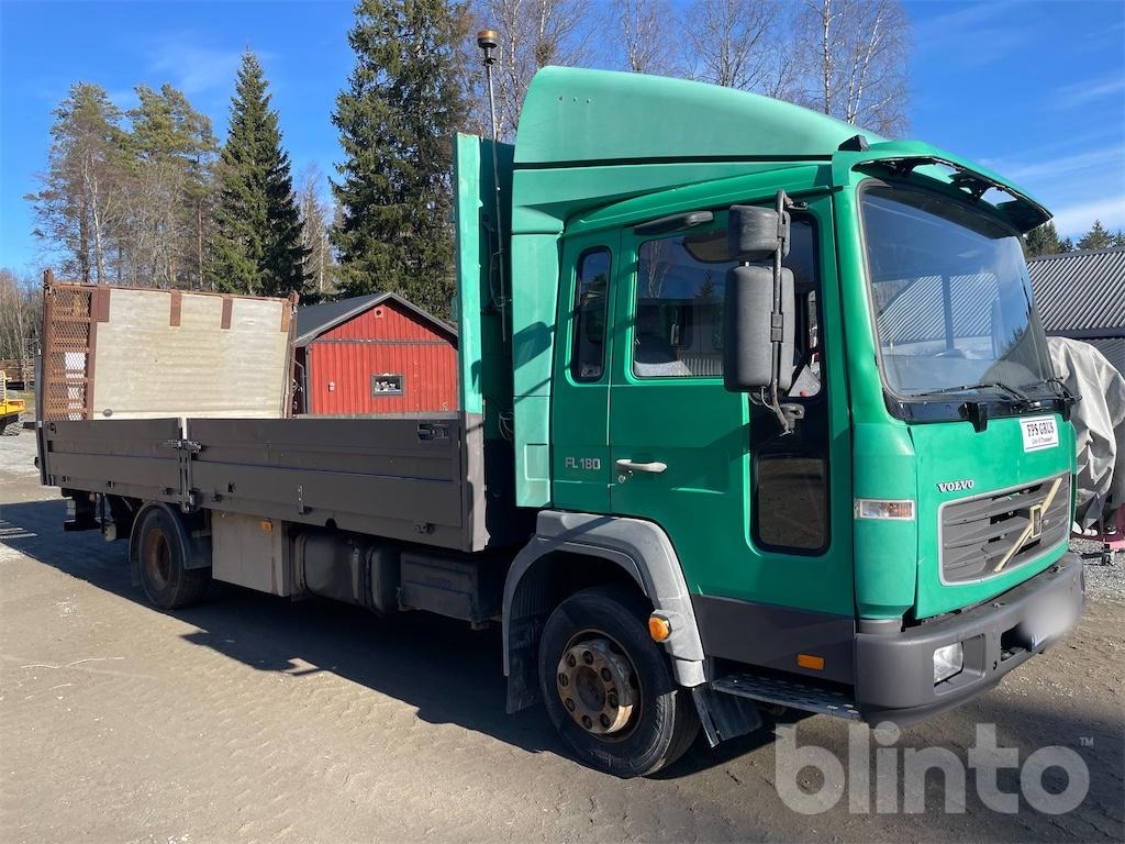 Volvo Fl 180 - Camion plateau: photos 1 Volvo Fl 180 - Camion plateau: photos 1
