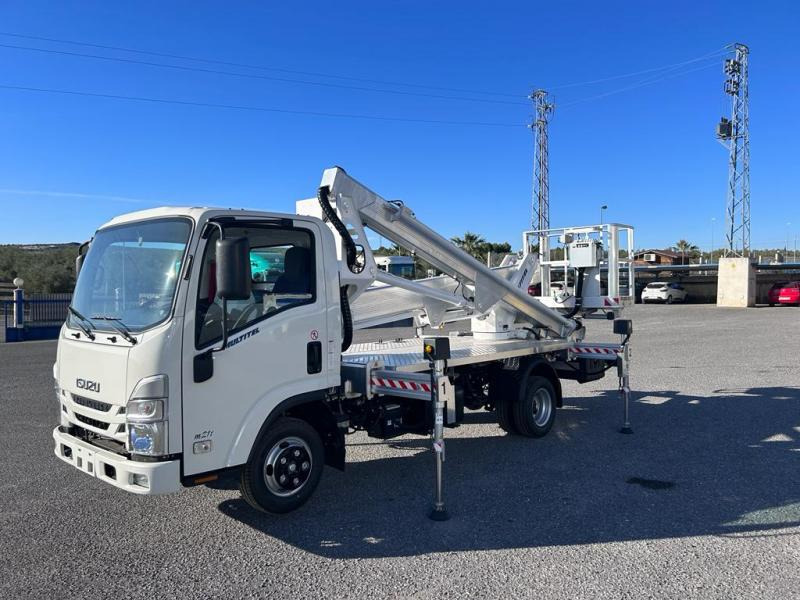 Isuzu HX200 - Camion avec nacelle: photos 3 Isuzu HX200 - Camion avec nacelle: photos 3