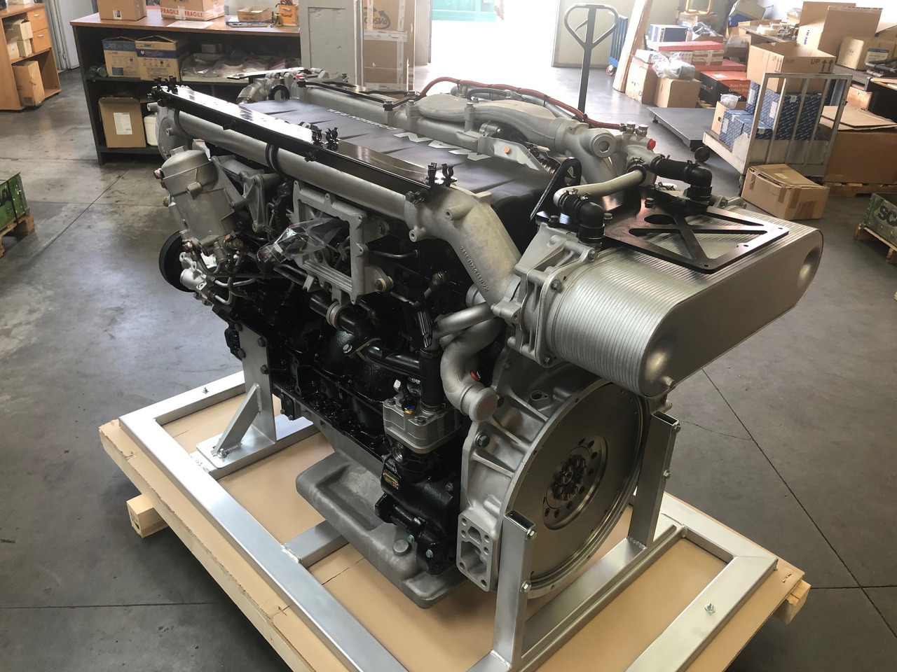 MOTORE MAN D2676LOH28 / MAN D2676 LOH28 - Moteur: photos 3 MOTORE MAN D2676LOH28 / MAN D2676 LOH28 - Moteur: photos 3