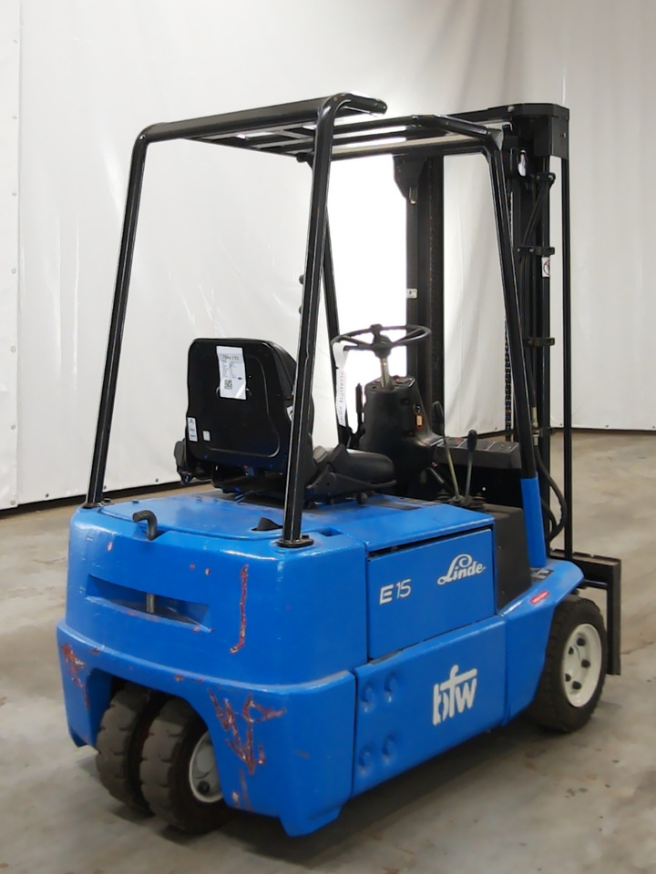 Linde E15 - Chariot élévateur électrique: photos 2 Linde E15 - Chariot élévateur électrique: photos 2
