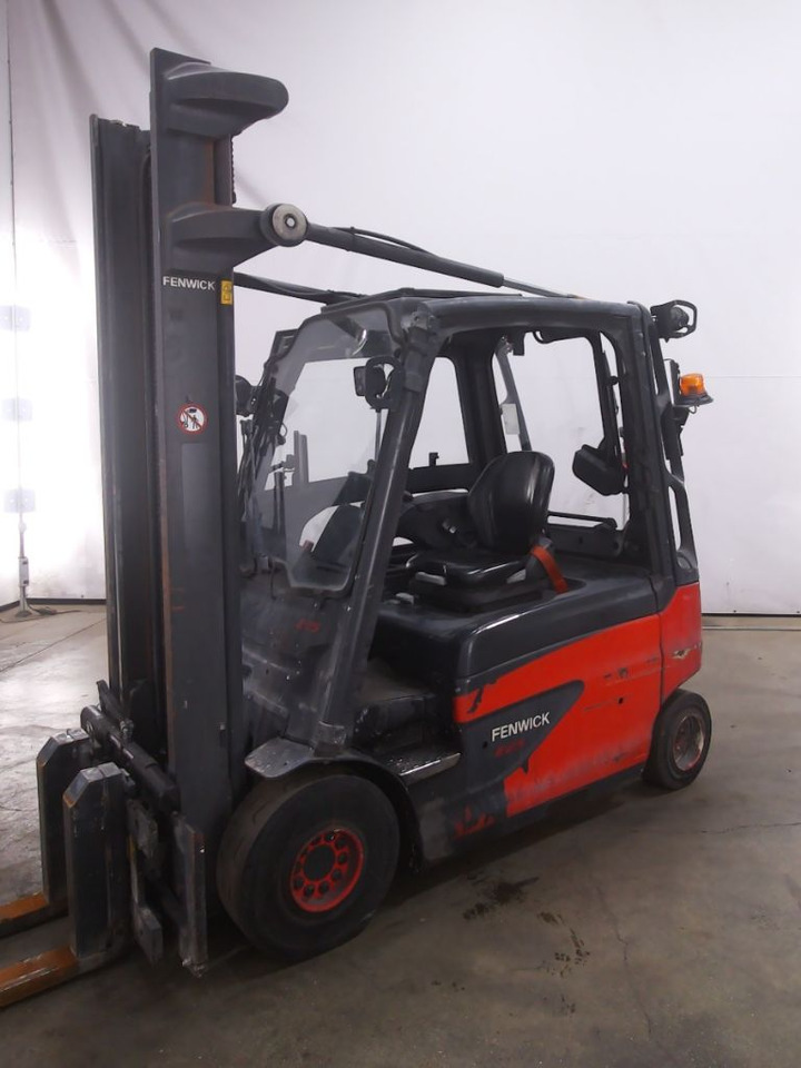 Linde E25L-01 - Chariot élévateur électrique: photos 1 Linde E25L-01 - Chariot élévateur électrique: photos 1