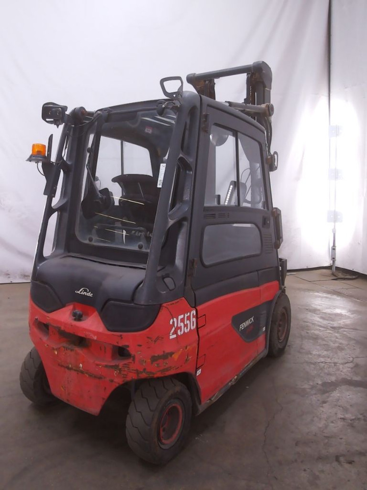 Linde E25L-01 - Chariot élévateur électrique: photos 2 Linde E25L-01 - Chariot élévateur électrique: photos 2