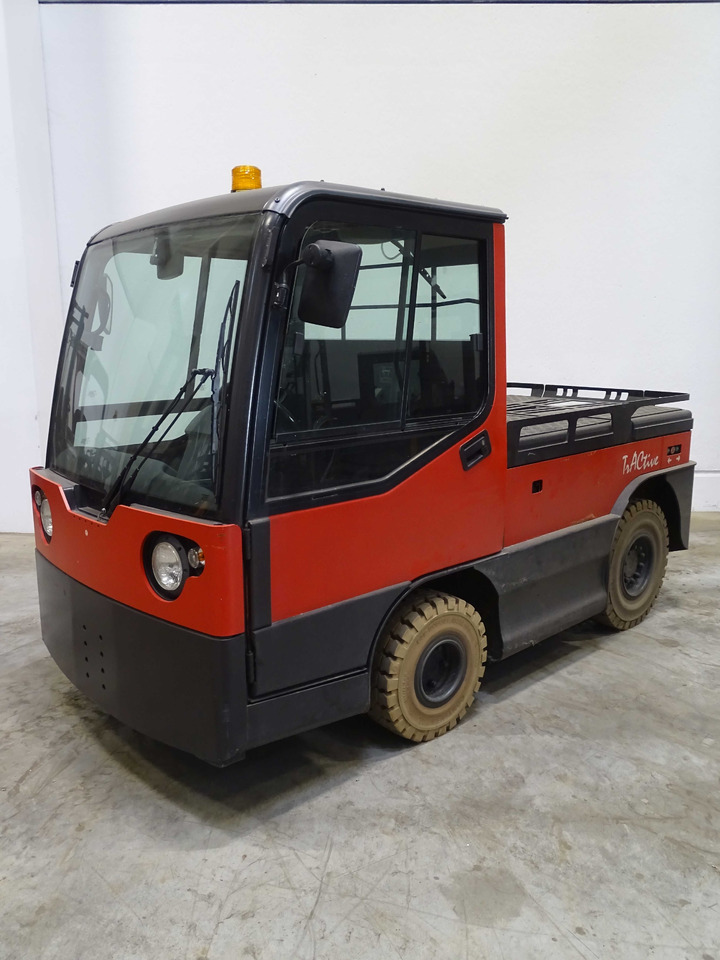 Linde P250 - Chariot tracteur: photos 1 Linde P250 - Chariot tracteur: photos 1