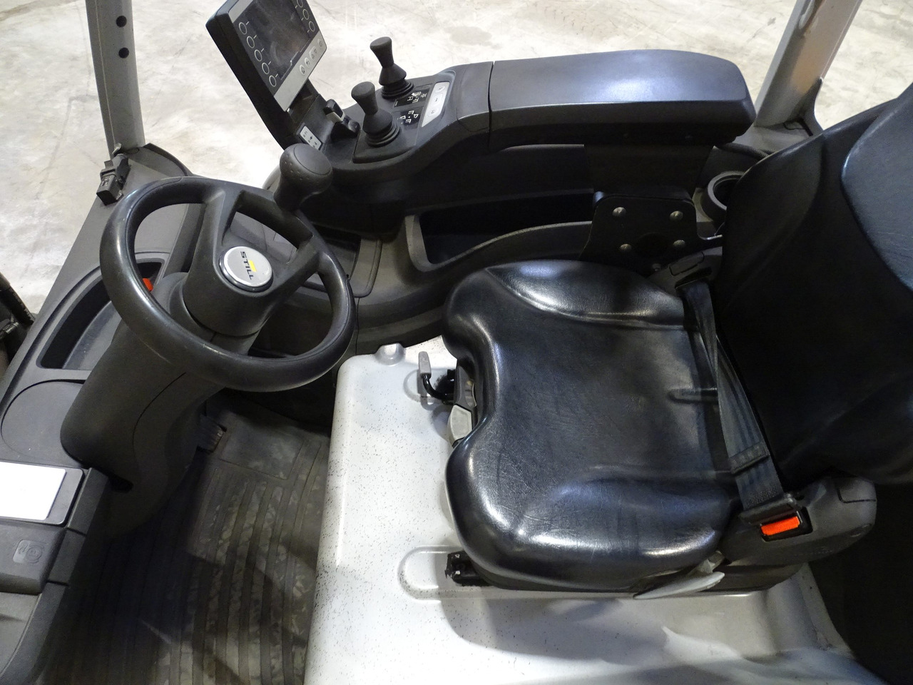 STILL RX20-20L - Chariot élévateur électrique: photos 3 STILL RX20-20L - Chariot élévateur électrique: photos 3