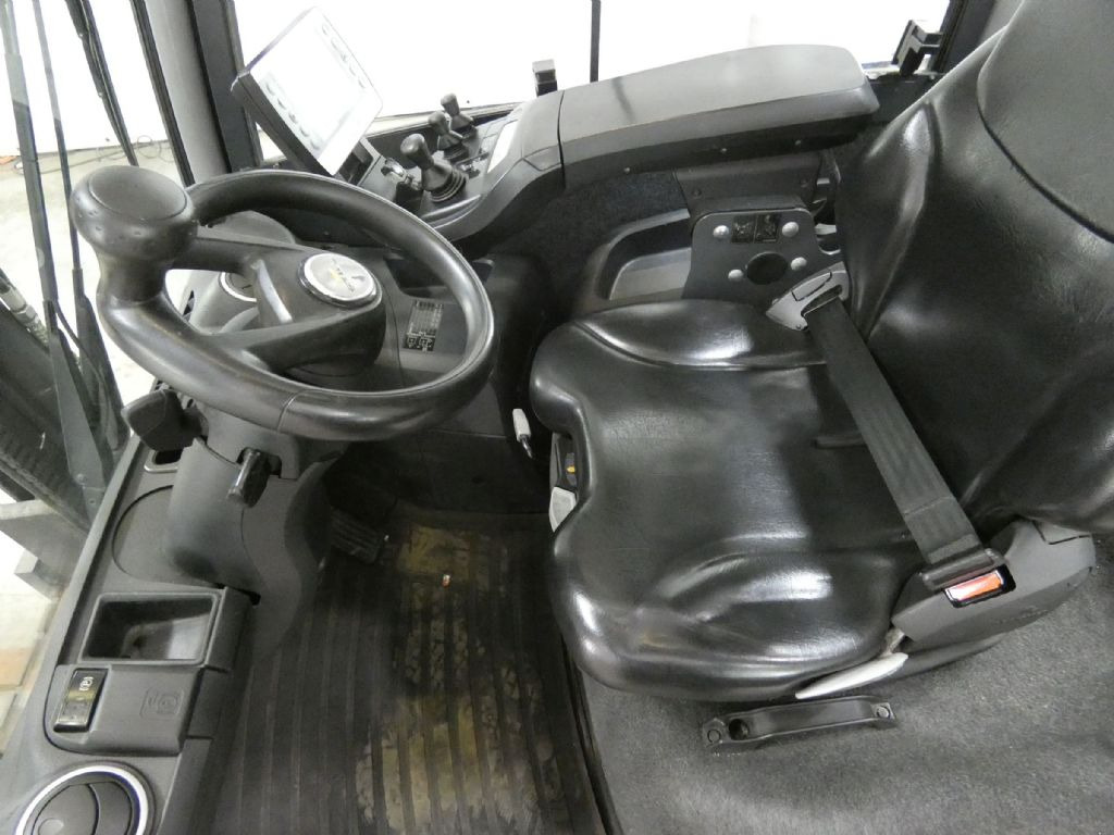 STILL RX70-25T - Chariot élévateur: photos 3 STILL RX70-25T - Chariot élévateur: photos 3