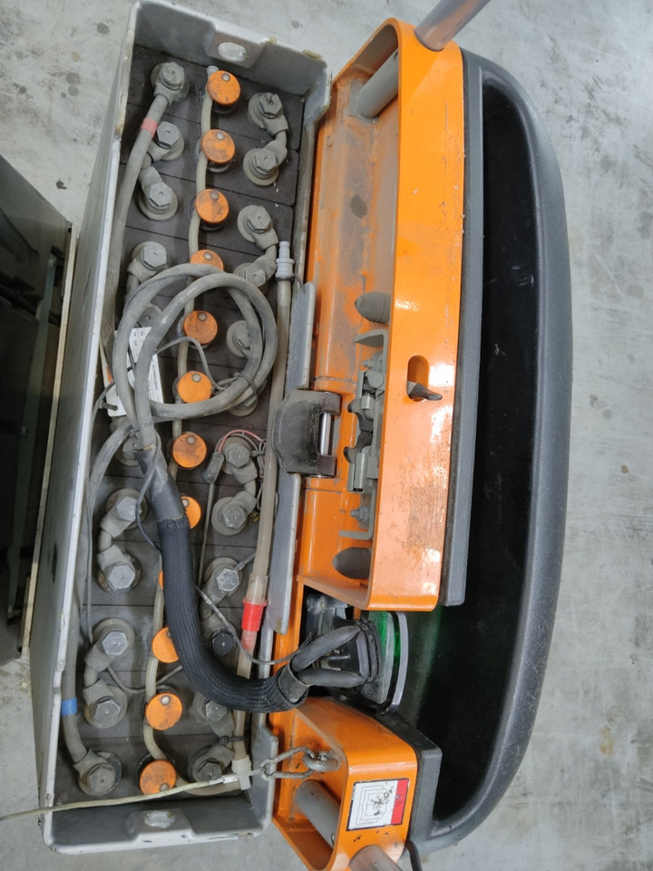 Still CX-T - Chariot tracteur: photos 4 Still CX-T - Chariot tracteur: photos 4
