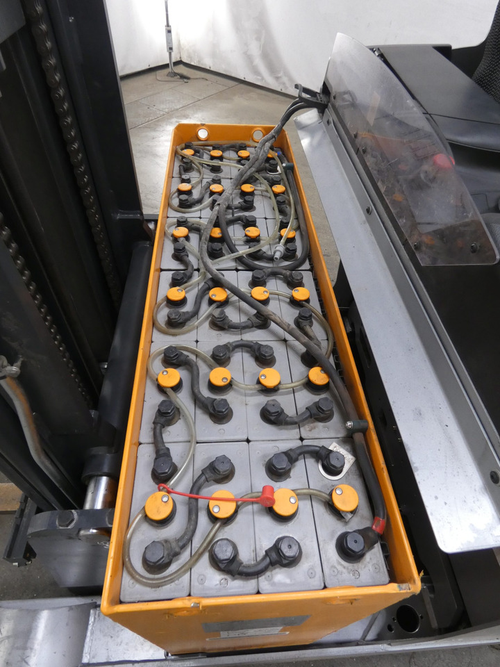 Still FM-X14 - Chariot à mât rétractable: photos 4 Still FM-X14 - Chariot à mât rétractable: photos 4