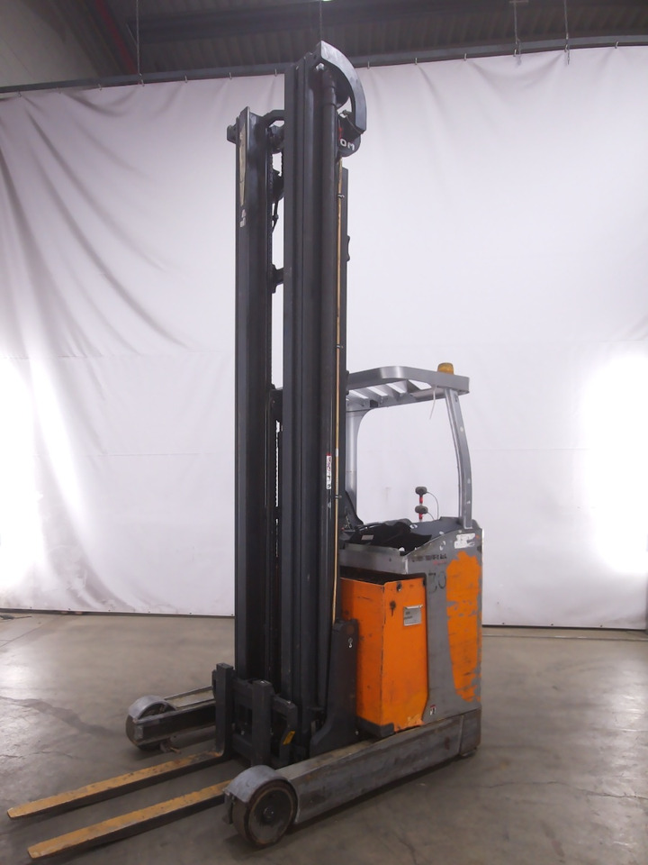 Still FM-X17 - Chariot à mât rétractable: photos 1 Still FM-X17 - Chariot à mât rétractable: photos 1