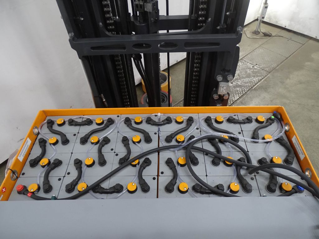 Still FM-X25 - Chariot à mât rétractable: photos 4 Still FM-X25 - Chariot à mât rétractable: photos 4