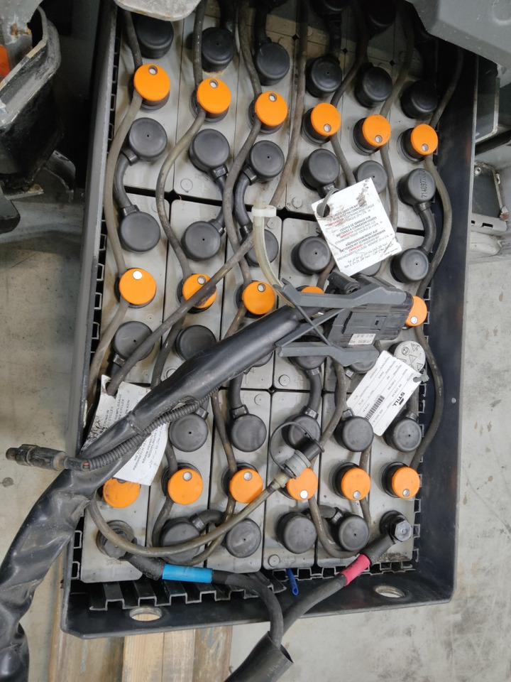 Still LTX70 - Chariot tracteur: photos 4 Still LTX70 - Chariot tracteur: photos 4