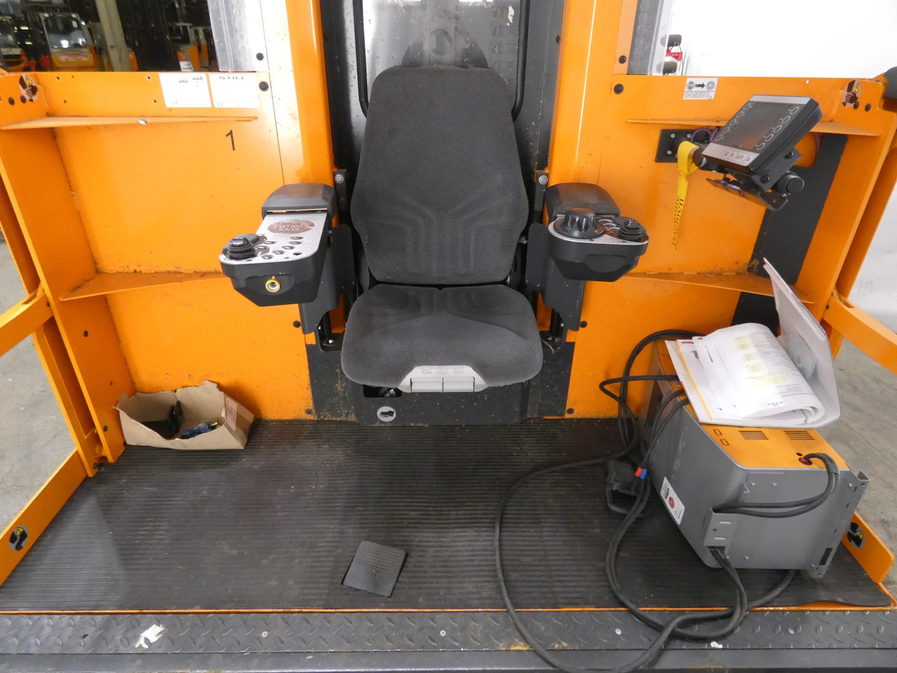 Still MX-X/2400MM - Préparateur de commandes: photos 3 Still MX-X/2400MM - Préparateur de commandes: photos 3