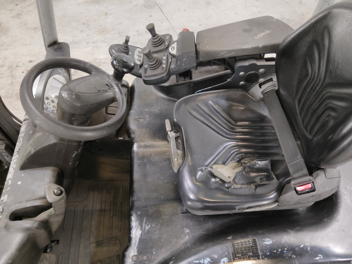 Still RX50-15 - Chariot élévateur électrique: photos 3 Still RX50-15 - Chariot élévateur électrique: photos 3