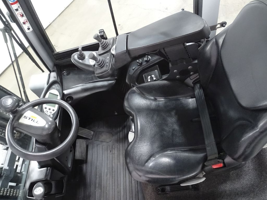 Still RX70-50 - Chariot élévateur diesel: photos 3 Still RX70-50 - Chariot élévateur diesel: photos 3