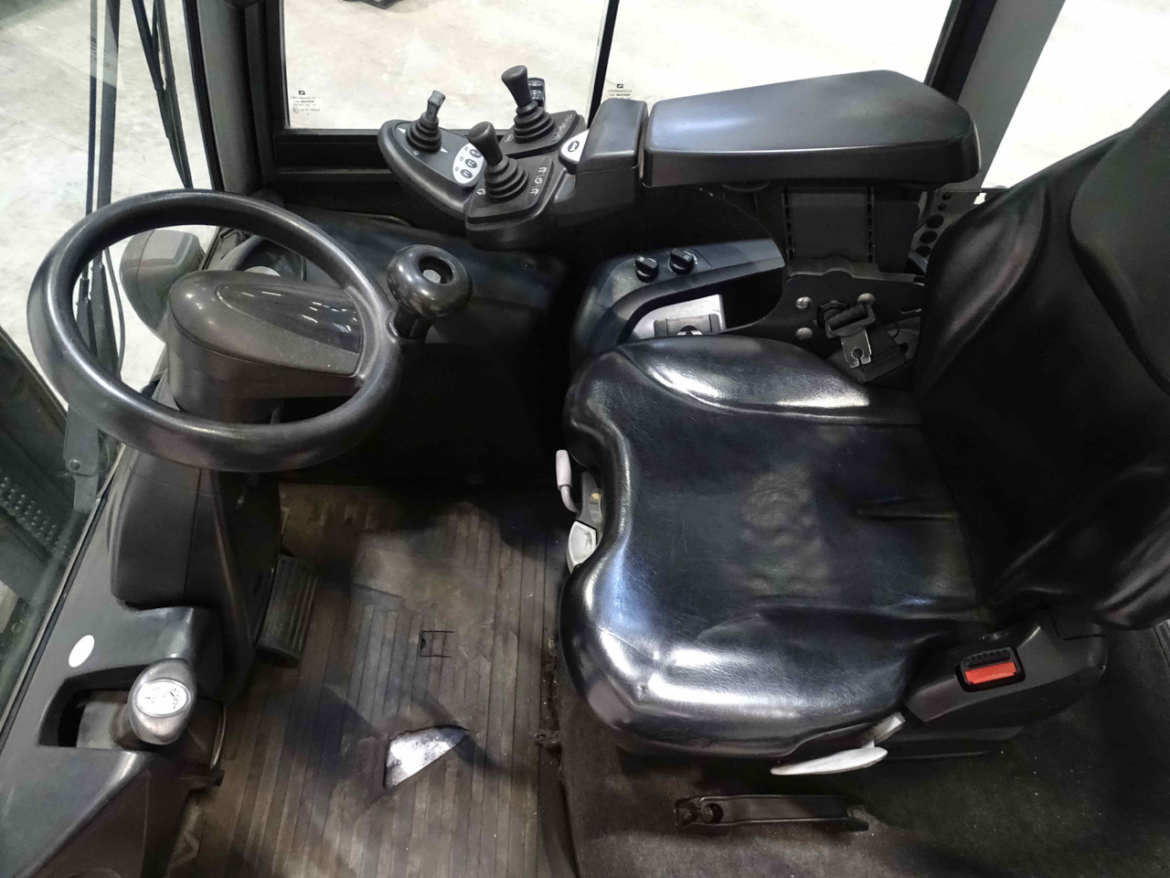 Still RX70-50 - Chariot élévateur diesel: photos 3 Still RX70-50 - Chariot élévateur diesel: photos 3