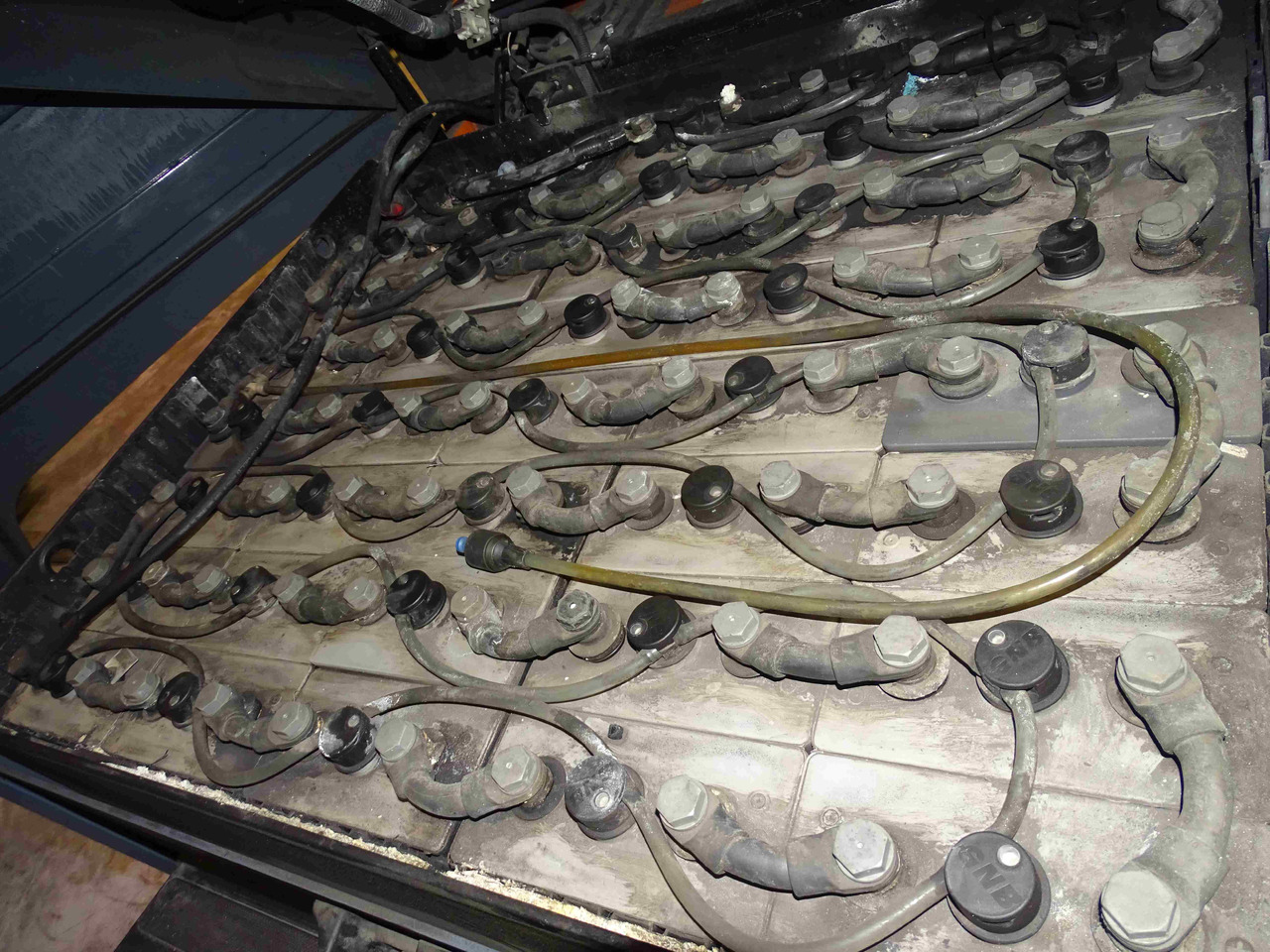 Toyota 8FBMT30 - Chariot élévateur électrique: photos 4 Toyota 8FBMT30 - Chariot élévateur électrique: photos 4