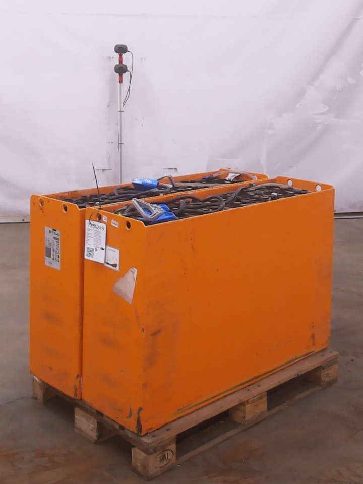 Weitere 2XBATTERIE - Accumulateur pour Matériel de manutention: photos 2 Weitere 2XBATTERIE - Accumulateur pour Matériel de manutention: photos 2