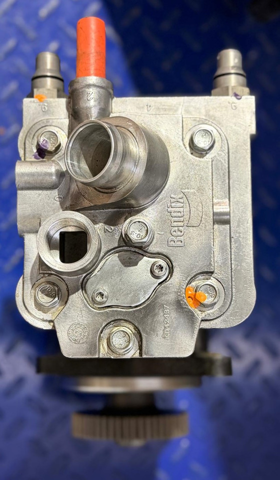 AIR COMPRESSOR Bendix k042437 - Compresseur pour Engins de chantier: photos 2 AIR COMPRESSOR Bendix k042437 - Compresseur pour Engins de chantier: photos 2