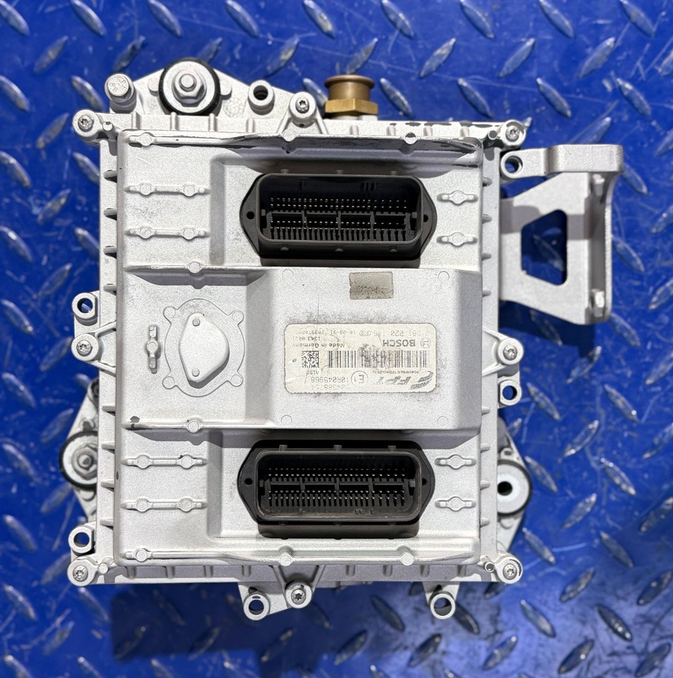 Iveco Engine Control Unit - Bloc de gestion pour Camion: photos 1 Iveco Engine Control Unit - Bloc de gestion pour Camion: photos 1