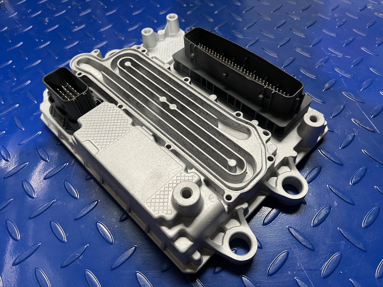 Mercedes Actros Atego MCM2.1 A0014466435 Reconditioned - Bloc de gestion pour Camion: photos 2 Mercedes Actros Atego MCM2.1 A0014466435 Reconditioned - Bloc de gestion pour Camion: photos 2