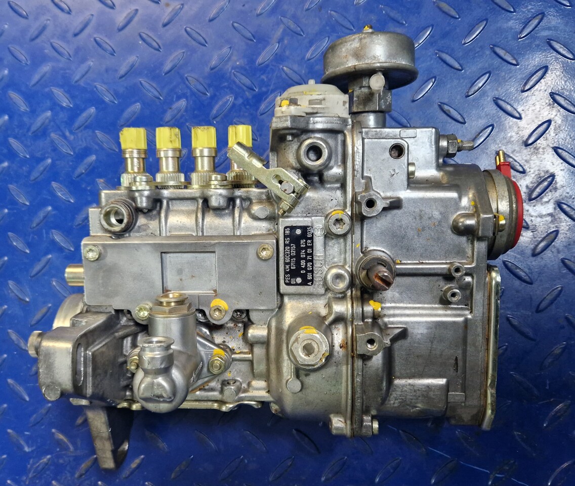 BOSCH INJECTION PUMP 0400074876 - Pièces de rechange pour Autre matériel: photos 1 BOSCH INJECTION PUMP 0400074876 - Pièces de rechange pour Autre matériel: photos 1