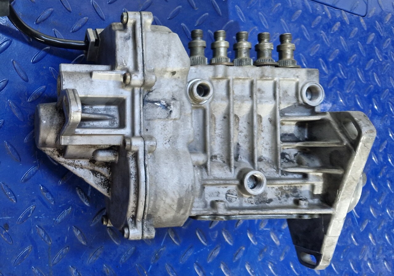 BOSCH INJECTION PUMP 0400195001 - Pièces de rechange pour Autre matériel: photos 5 BOSCH INJECTION PUMP 0400195001 - Pièces de rechange pour Autre matériel: photos 5