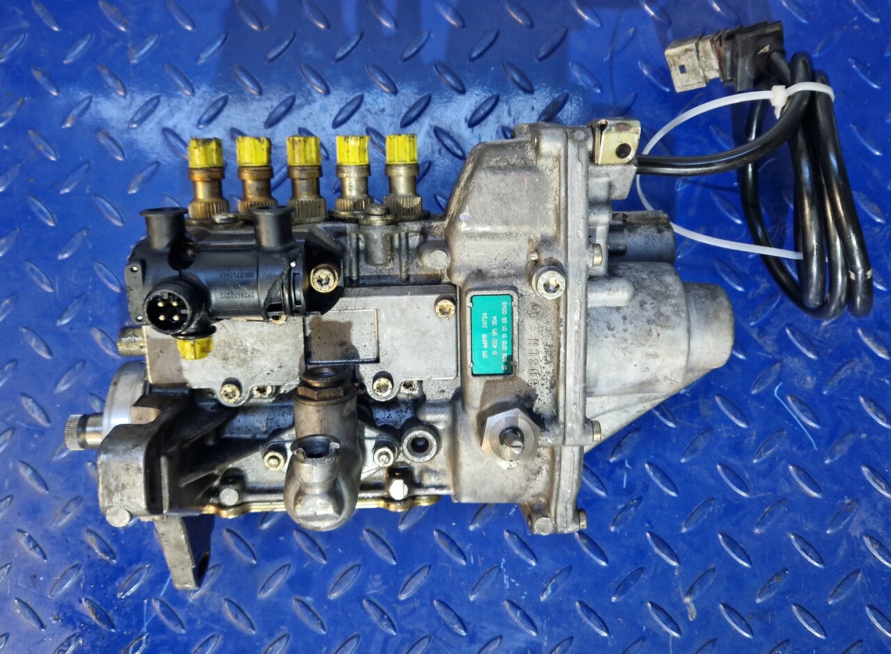 BOSCH INJECTION PUMP 0400195004 - Pièces de rechange pour Autre matériel: photos 1 BOSCH INJECTION PUMP 0400195004 - Pièces de rechange pour Autre matériel: photos 1