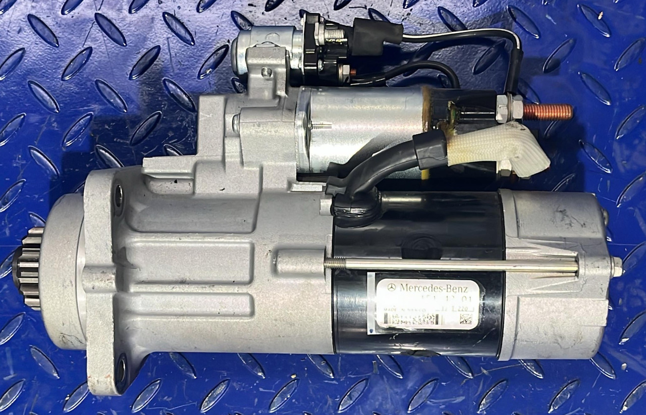 Starter Mercedes Actros MP4 Euro 6 A0071514301 - Démarreur pour Camion: photos 4 Starter Mercedes Actros MP4 Euro 6 A0071514301 - Démarreur pour Camion: photos 4