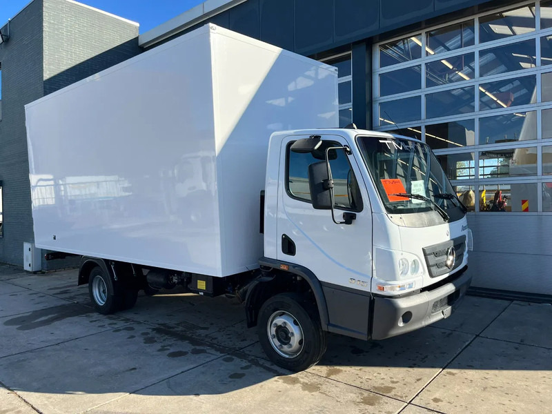 Camion fourgon neuf Mercedes-Benz Accelo 915 4x2 Closed Cargo Truck: photos 8