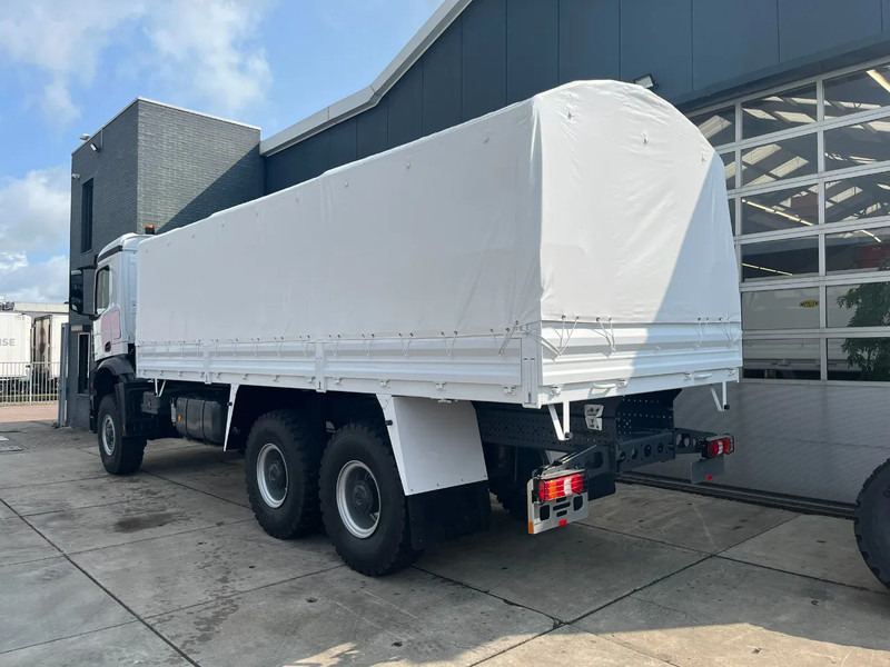 Mercedes-Benz Arocs 3340 A 6x6 Cargo Truck - Camion à rideaux coulissants: photos 3 Mercedes-Benz Arocs 3340 A 6x6 Cargo Truck - Camion à rideaux coulissants: photos 3