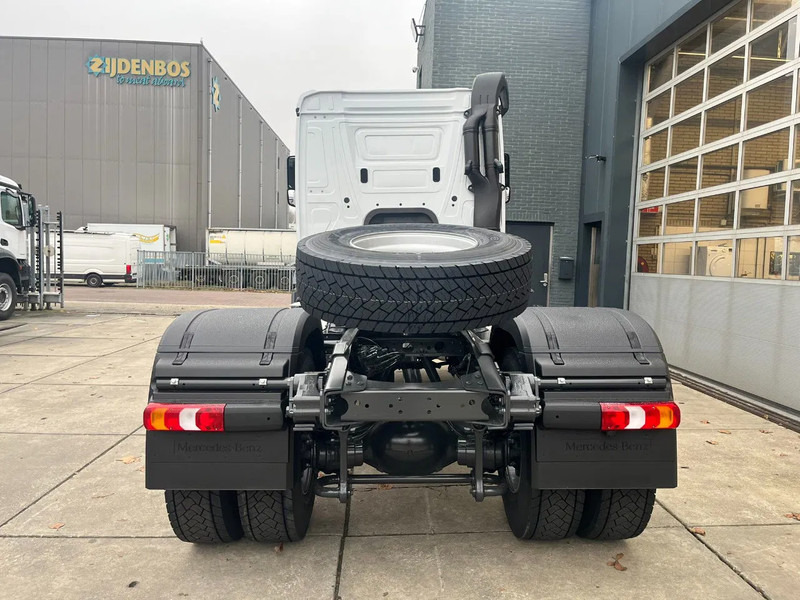 Mercedes-Benz Actros 2045 S 4x2 Tractor Head - Tracteur routier: photos 5 Mercedes-Benz Actros 2045 S 4x2 Tractor Head - Tracteur routier: photos 5
