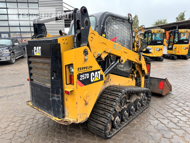 Cat 257D - Mini chargeuse: photos 3 Cat 257D - Mini chargeuse: photos 3