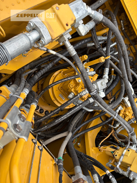 Pelle sur chenille Cat 336-07C: photos 21