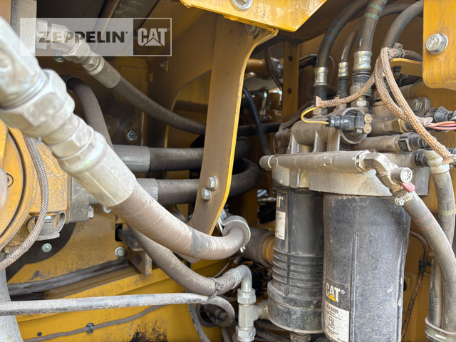 Pelle sur chenille Cat 336-07C: photos 19