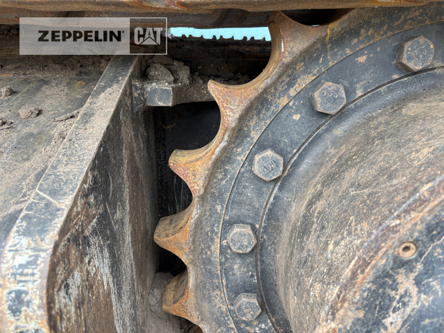 Pelle sur chenille Cat 336-07C: photos 44