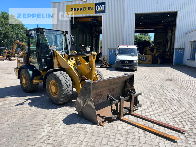 Cat 906M - Chargeuse sur pneus: photos 1 Cat 906M - Chargeuse sur pneus: photos 1