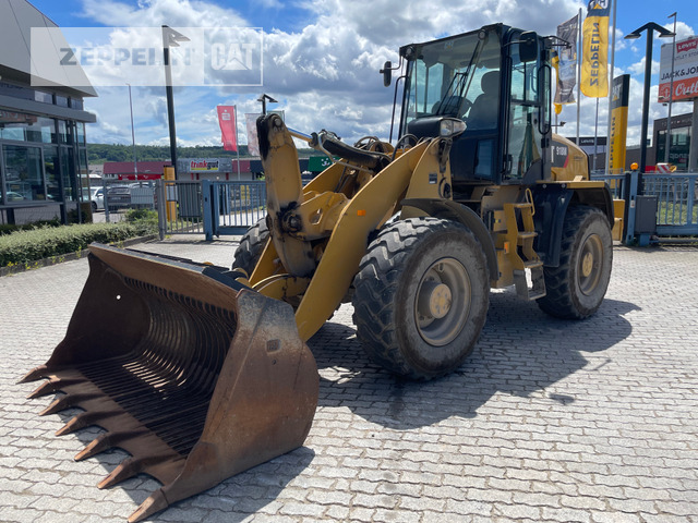 Chargeuse sur pneus Cat 918M: photos 1